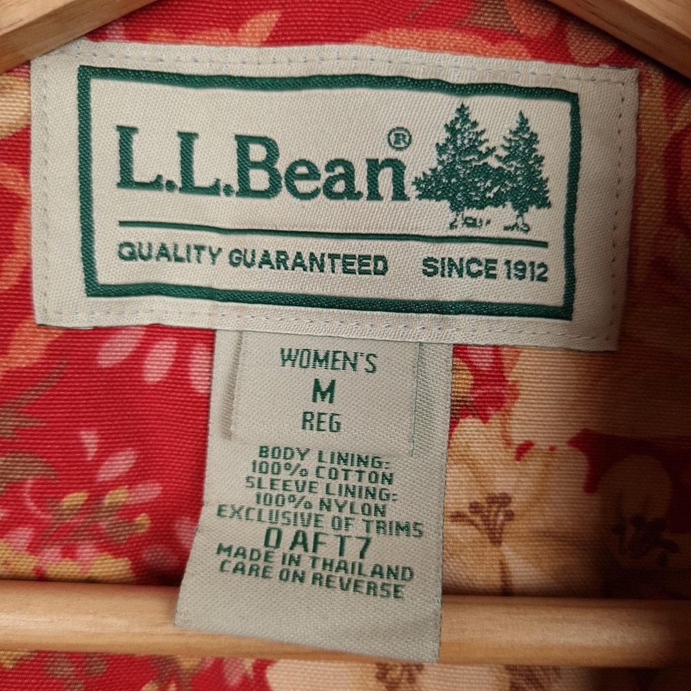 LL Bean Jacket Womens Medium Red Floral Canvas Corduroy Collar Lined Barn Coat - Picture 16 of 16